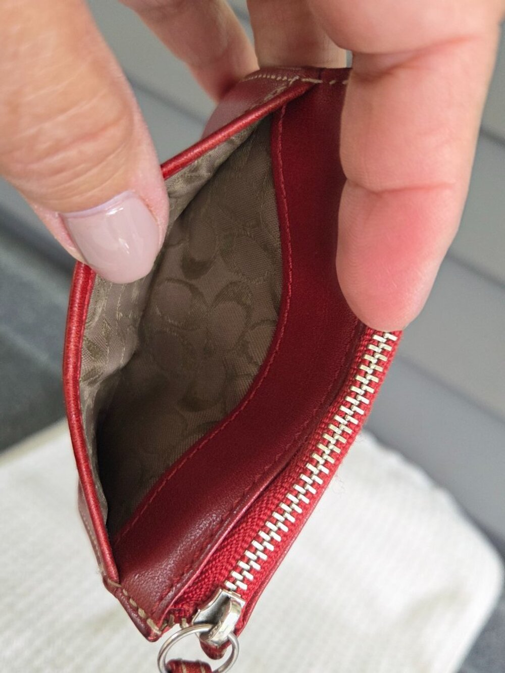 Coach Vintage Red Leather Mini Skinny I.D. Credit Card Coin Key Case - Picture 5 of 7